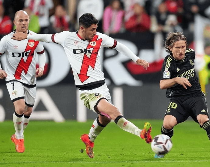 西甲巴列卡诺VS莱万特最新赛前全方位分析和比分